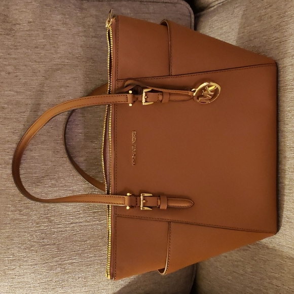 Michael Kors Handbags - Michael Kors tote tan.